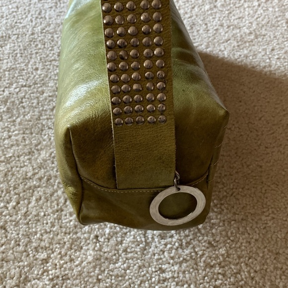Rachel Lynn Soft Genuine Leather Green Purse/Shoulder Bag With Silver Accents - Picture 9 of 17
